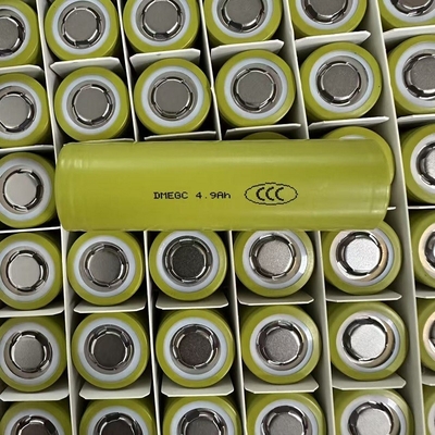 21700 pilhas de iões de lítio, capacidade de 5000 mAh, taxa de descarga 3C 15A.